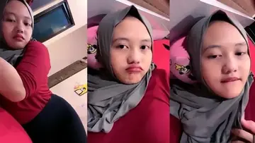 Bokep Jilbab Binal Nyepong Suami Sambil Live